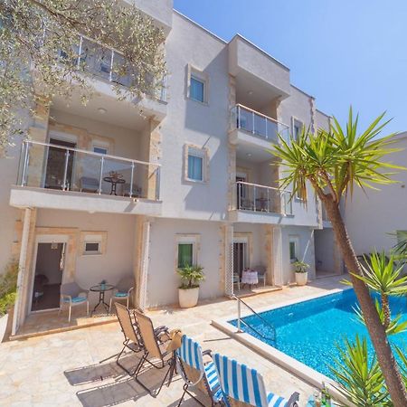 Apartments Fortunella Petrovac ภายนอก รูปภาพ