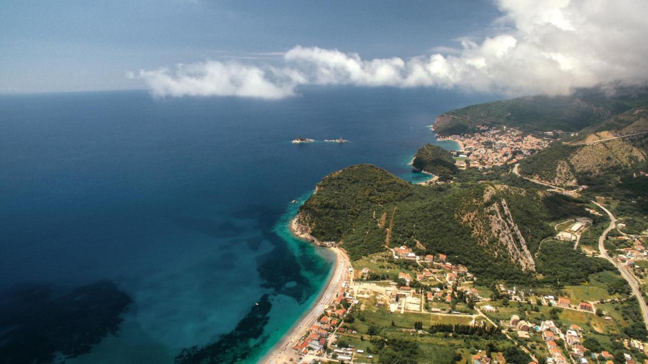 Apartments Fortunella Petrovac ภายนอก รูปภาพ